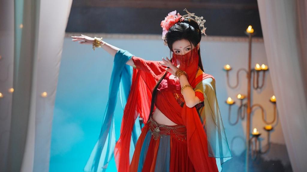 《完蛋！我被美女包围2》新预告和截图：极品丁 美女如云
