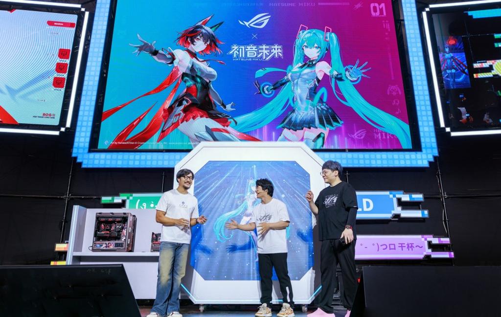 “大陆秀夫”遇上本尊！华硕中国总经理Tony大叔与小岛同框
