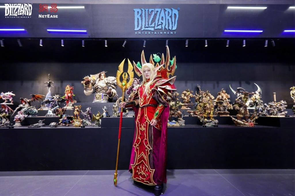 28.8万元送到家！暴雪在CJ现场展示2米高巫妖王雕像