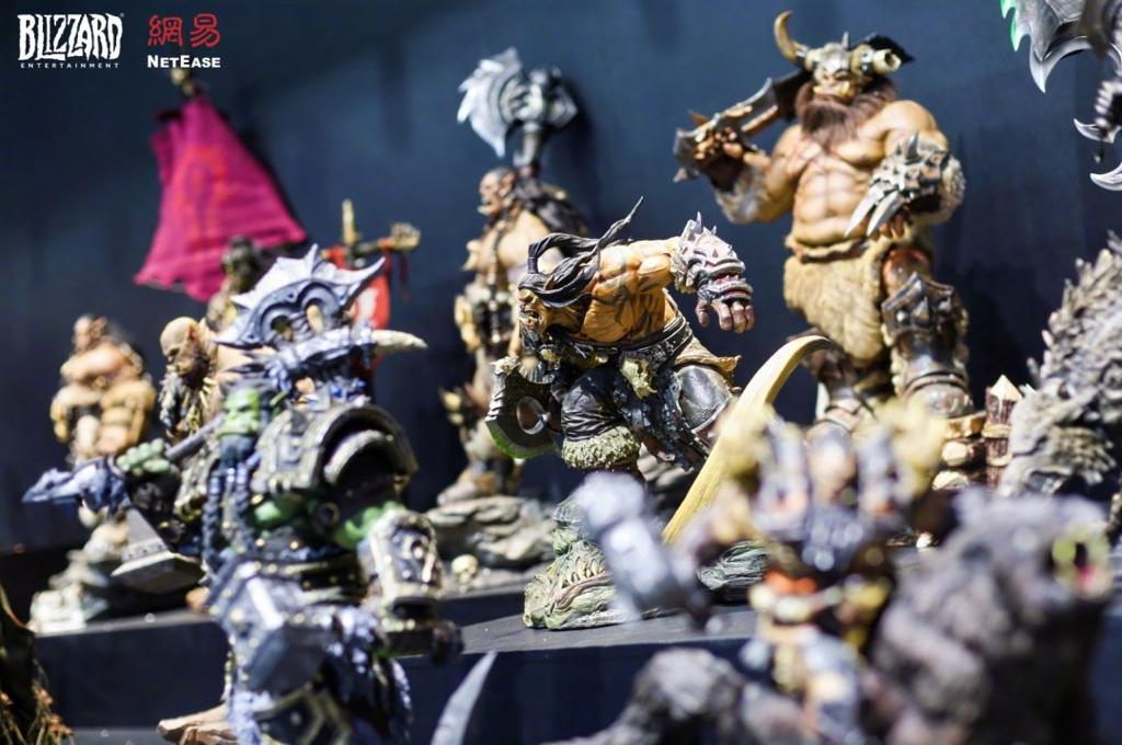 28.8万元送到家！暴雪在CJ现场展示2米高巫妖王雕像