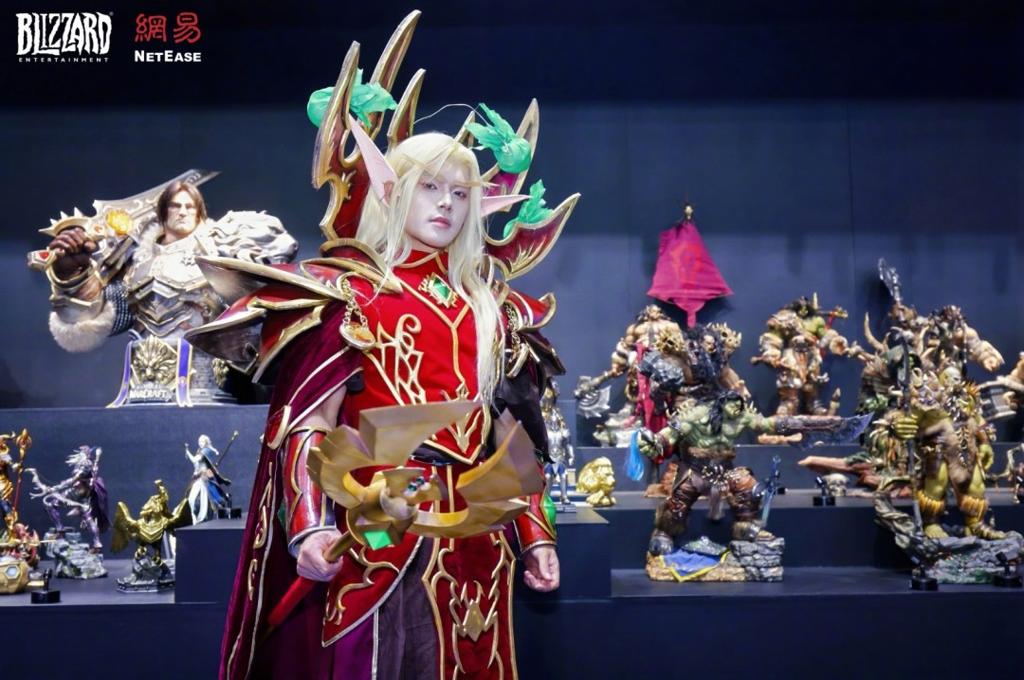 28.8万元送到家！暴雪在CJ现场展示2米高巫妖王雕像