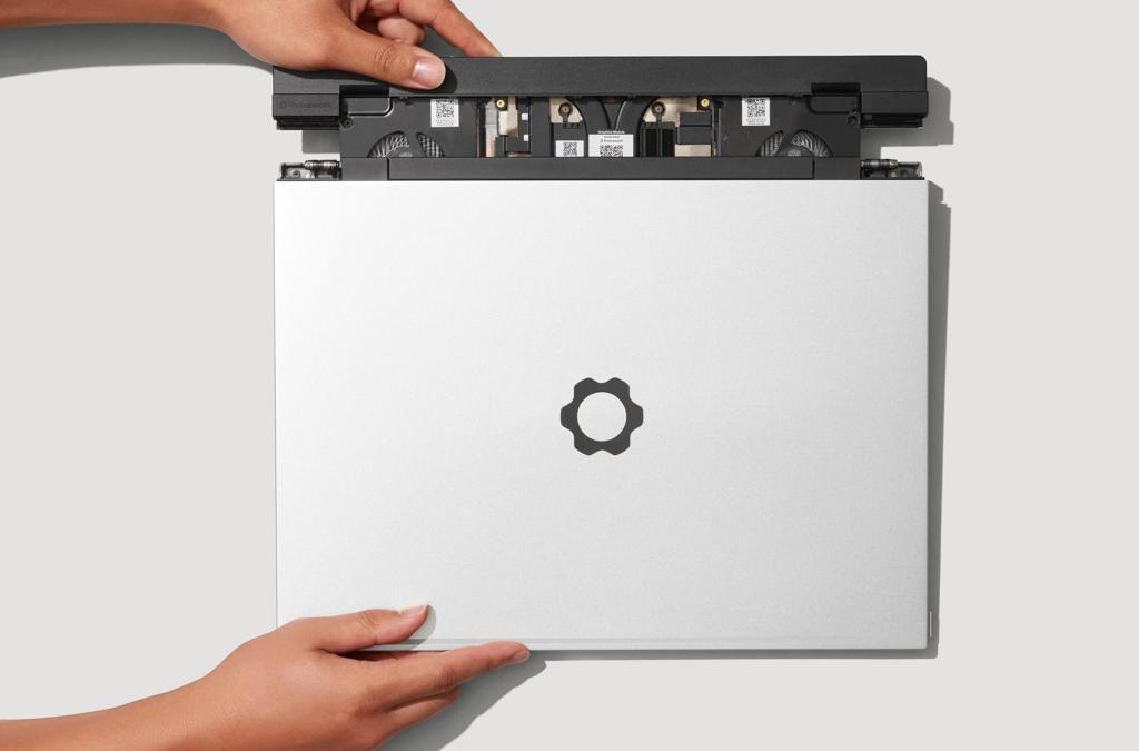 换上RTX 5070！世界首个模块化游戏本开卖 可让你轻松更换GPU