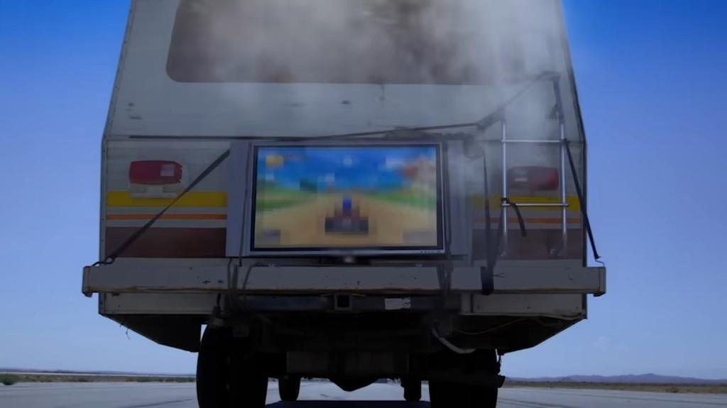 世嘉广告调侃《马车》为新作《索尼克赛车》造势