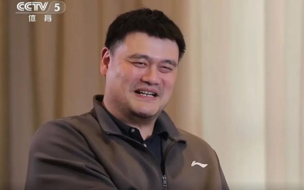 姚明谈近期状态：吃饭、睡觉、打魔兽